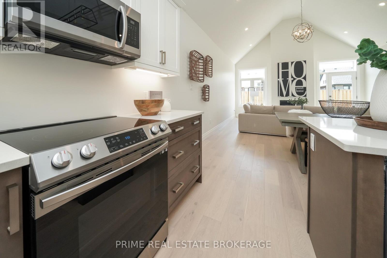 3 - 62 Compass Trail, Central Elgin, Ontario  N5L 0B4 - Photo 11 - X12276823