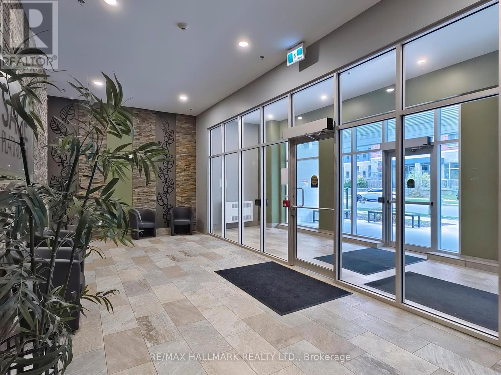 Property at 207 - 308 LESTER STREET image 3
