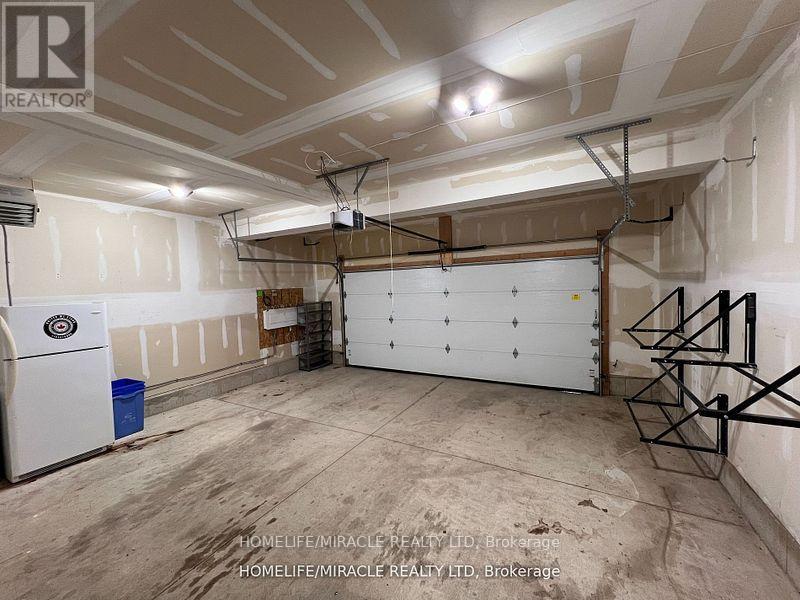 151 Agnes Street, Thames Centre, Ontario  N0M 2P0 - Photo 13 - X12276682