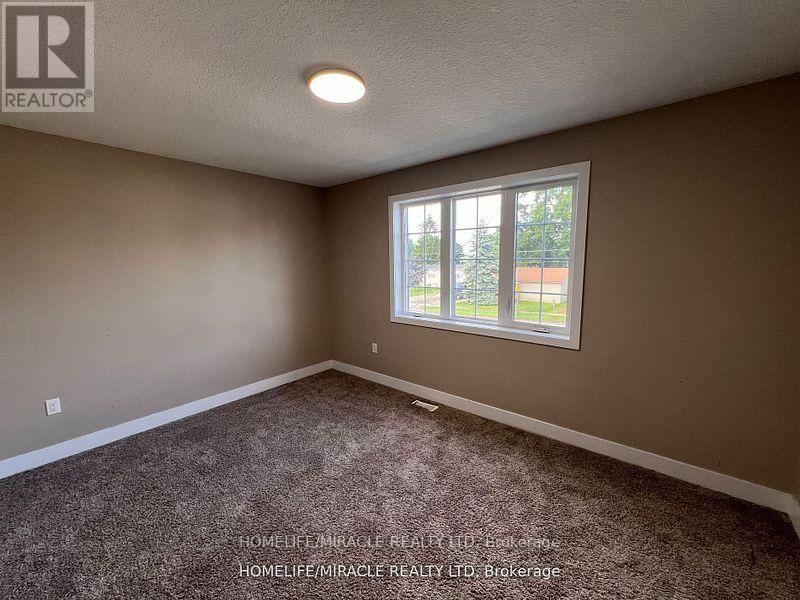 151 Agnes Street, Thames Centre, Ontario  N0M 2P0 - Photo 22 - X12276682