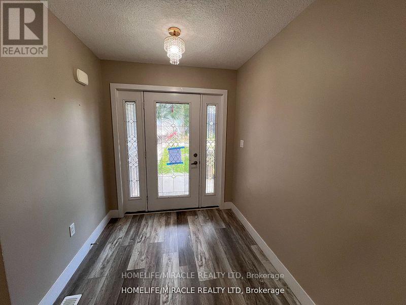 151 Agnes Street, Thames Centre, Ontario  N0M 2P0 - Photo 3 - X12276682