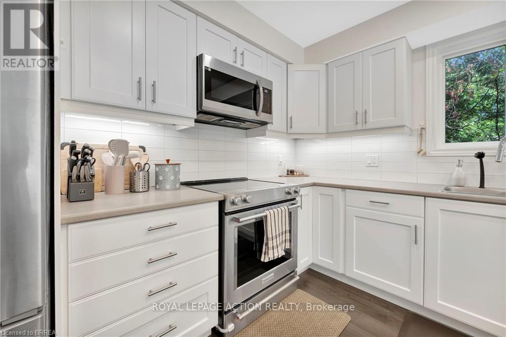 263 Owen Street, Norfolk, Ontario  N3Y 2V3 - Photo 7 - X12276729