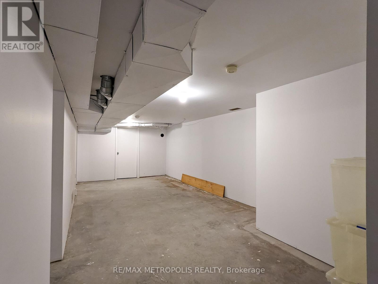 140 Cameron Street, Sarnia, Ontario  N7T 4V8 - Photo 16 - X12276732