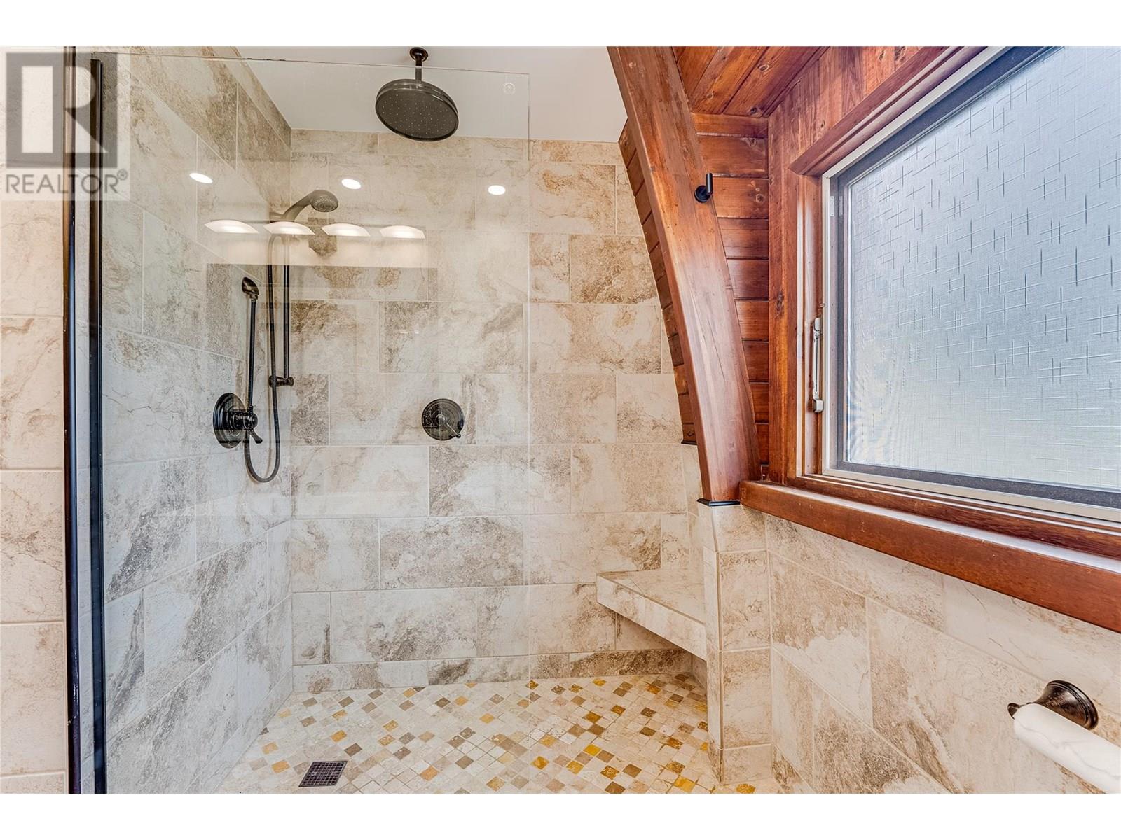 Property at 5867 Bella Vista Road image 2