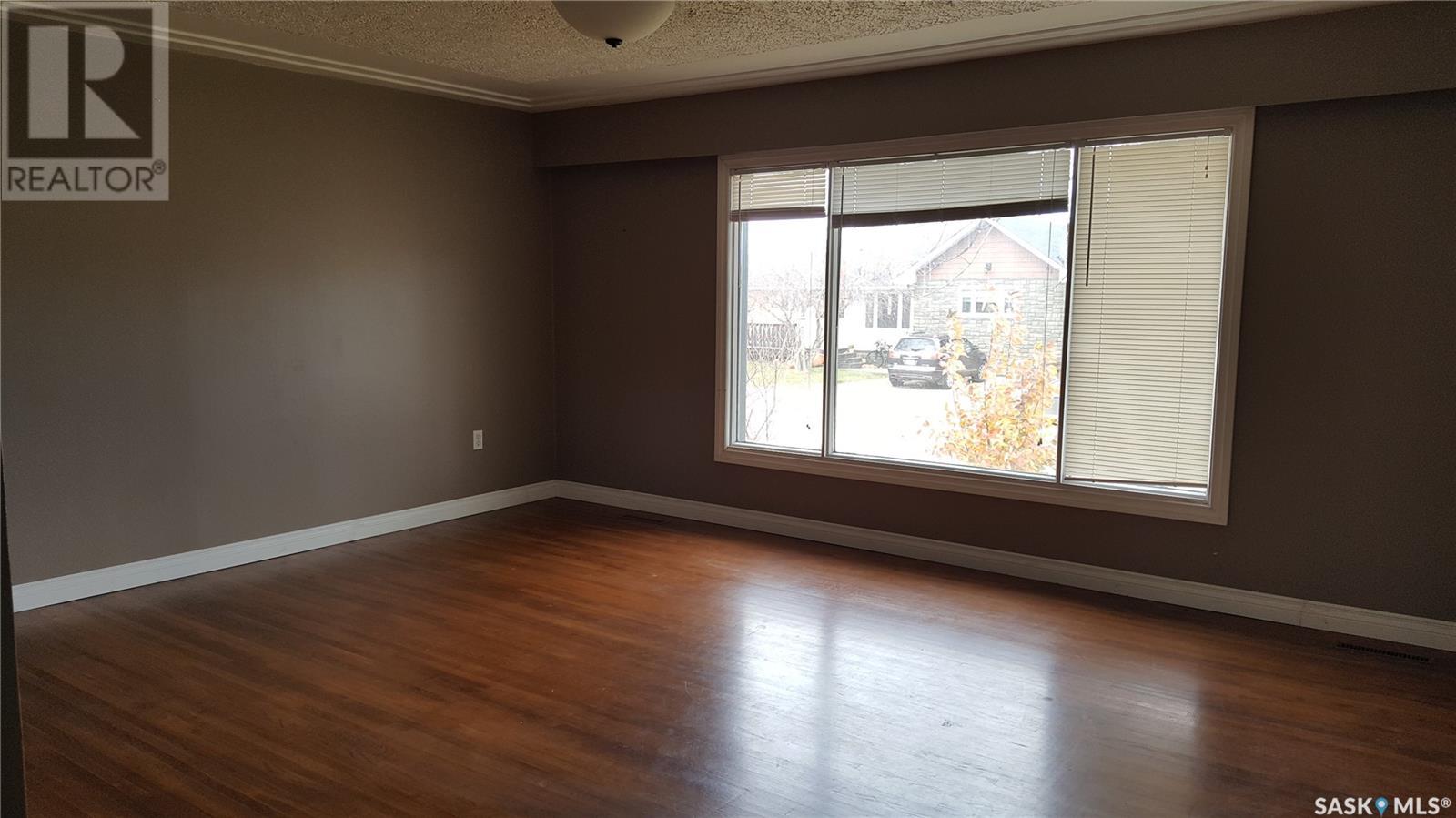 Property at 910 Isabelle STREET image 4