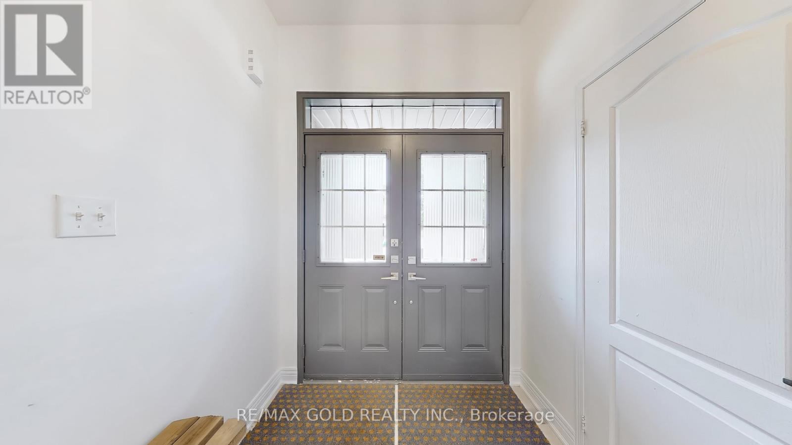 Property at 2268 STONE GLEN CRESCENT image 4