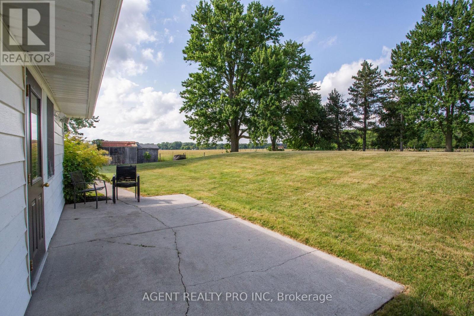 24264 Coldstream Road, Middlesex Centre, Ontario  N0M 2A0 - Photo 48 - X12276945
