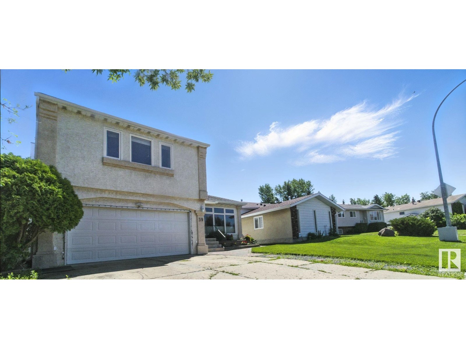 39 Grand Meadow Cr Nw, Edmonton, Alberta  T6L 1A3 - Photo 3 - E4446999