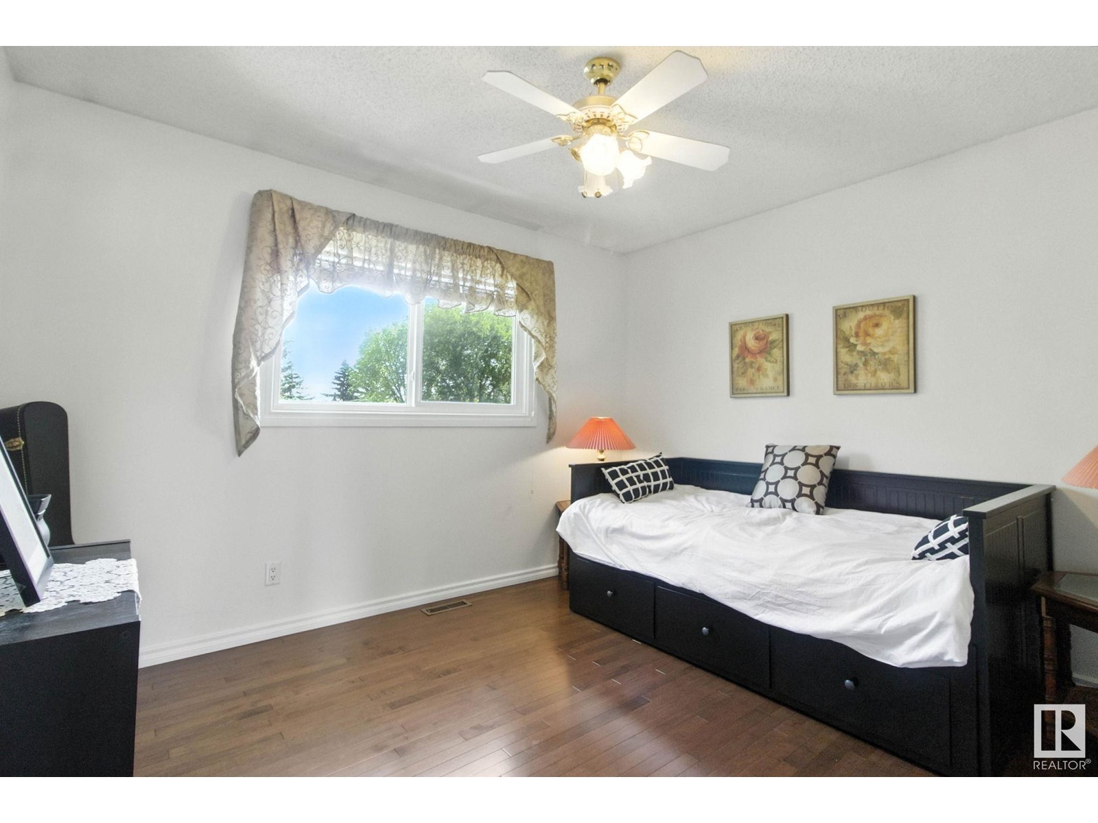 39 Grand Meadow Cr Nw, Edmonton, Alberta  T6L 1A3 - Photo 30 - E4446999