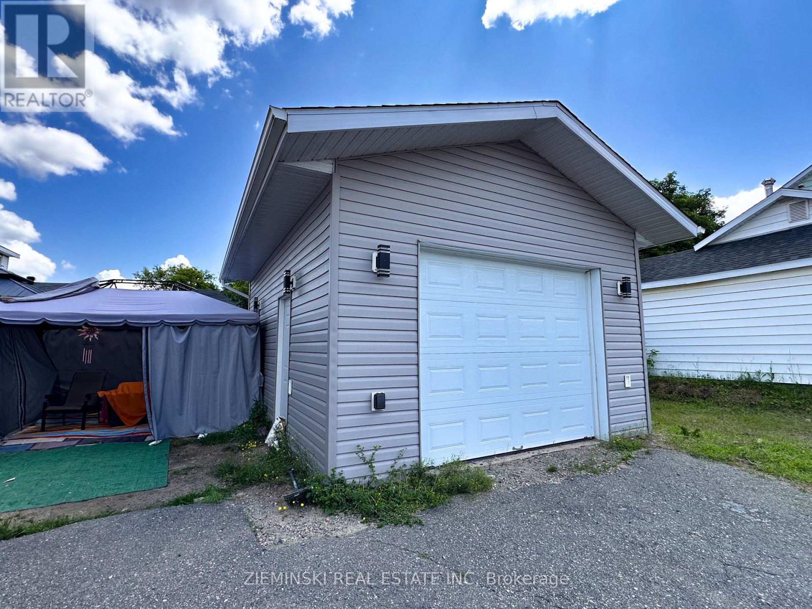 Property at 263 KENT AVENUE image 4