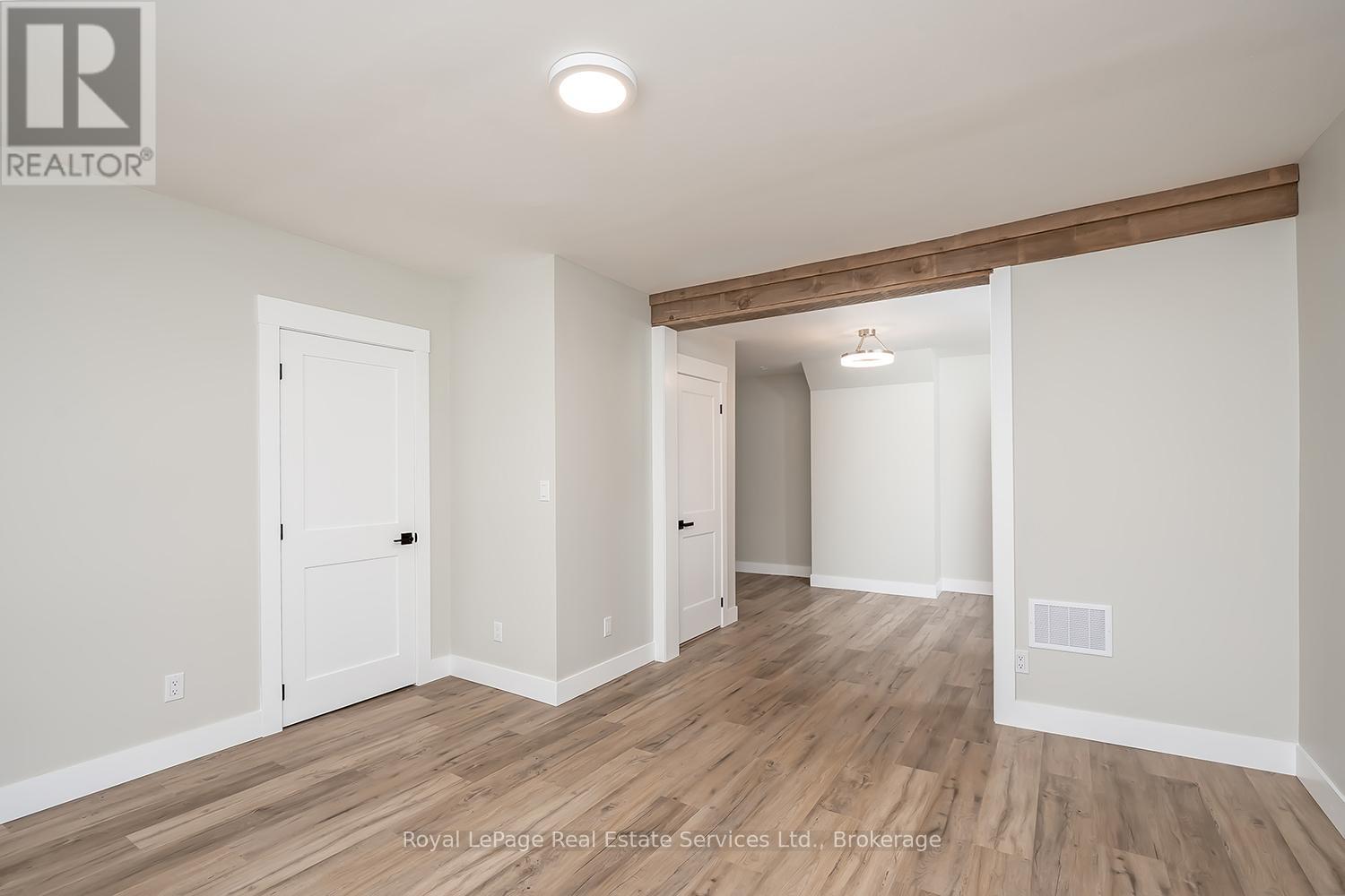 Front - 37 Albert Street, Welland, Ontario  L3B 4L1 - Photo 10 - X12276930