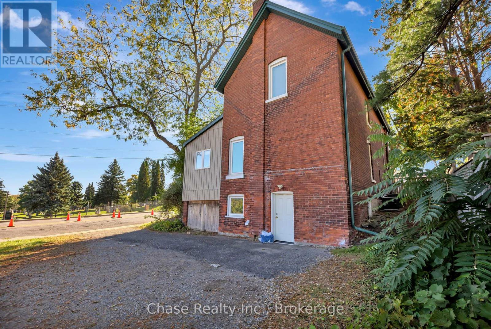 1 Terrace Hill Street, Brantford, Ontario  N3R 1E8 - Photo 29 - X12276967