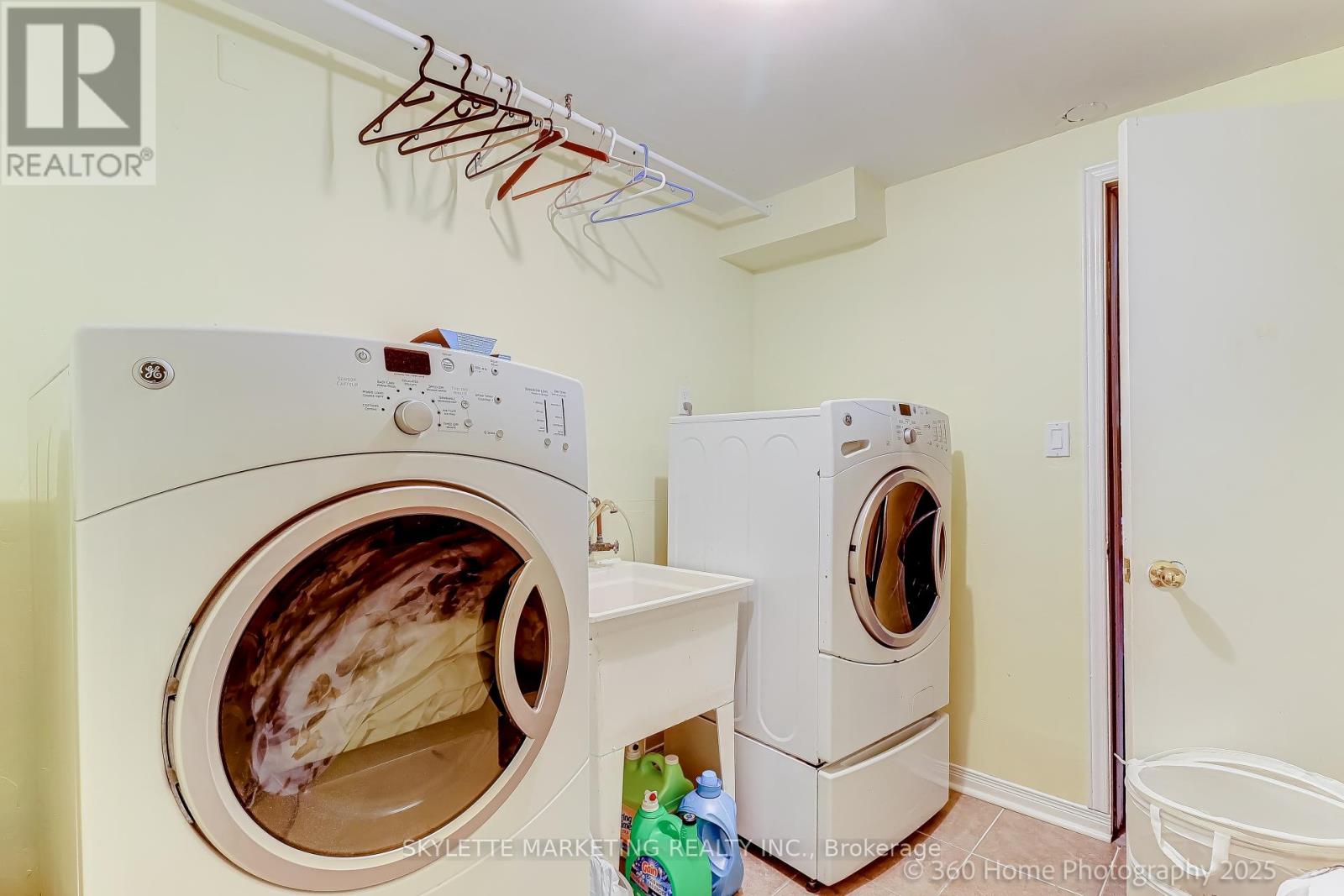 199 Kayla Crescent, Vaughan, Ontario  L6A 3P4 - Photo 21 - N12276826