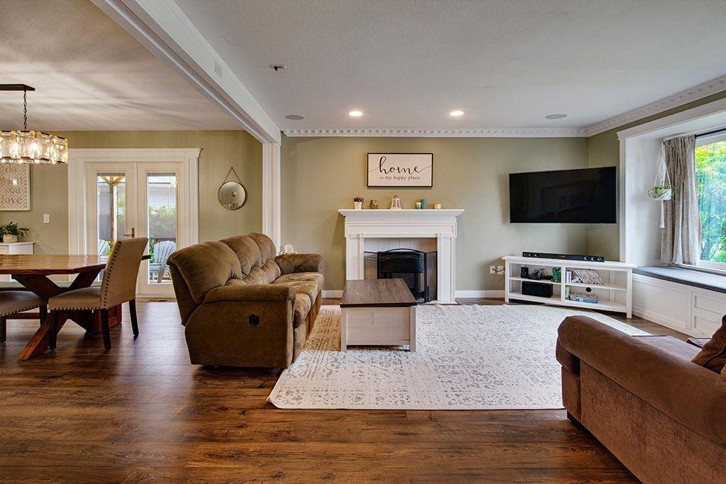 Property at 33518 KNIGHT AVENUE image 3