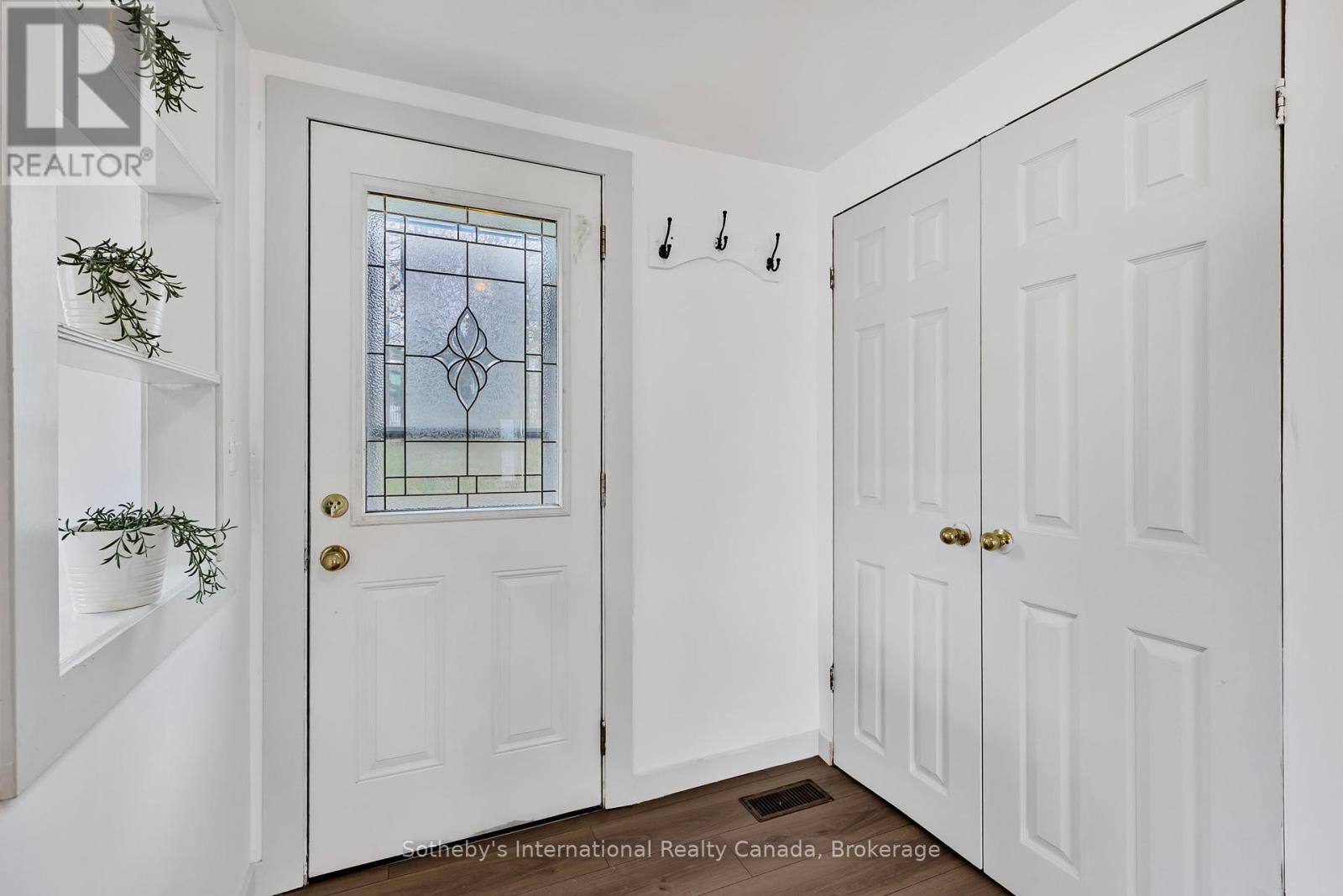 266 Port Hoover Road, Kawartha Lakes, Ontario  K0M 2C0 - Photo 9 - X12276953