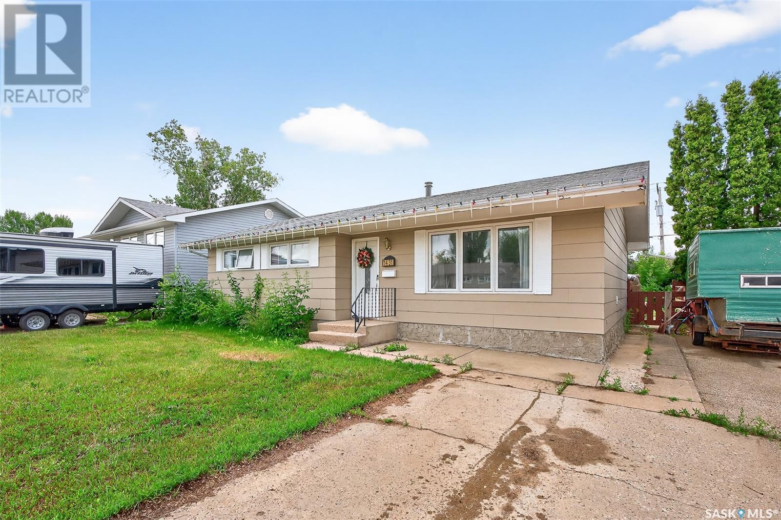 Property at 1431 Warner STREET image 2