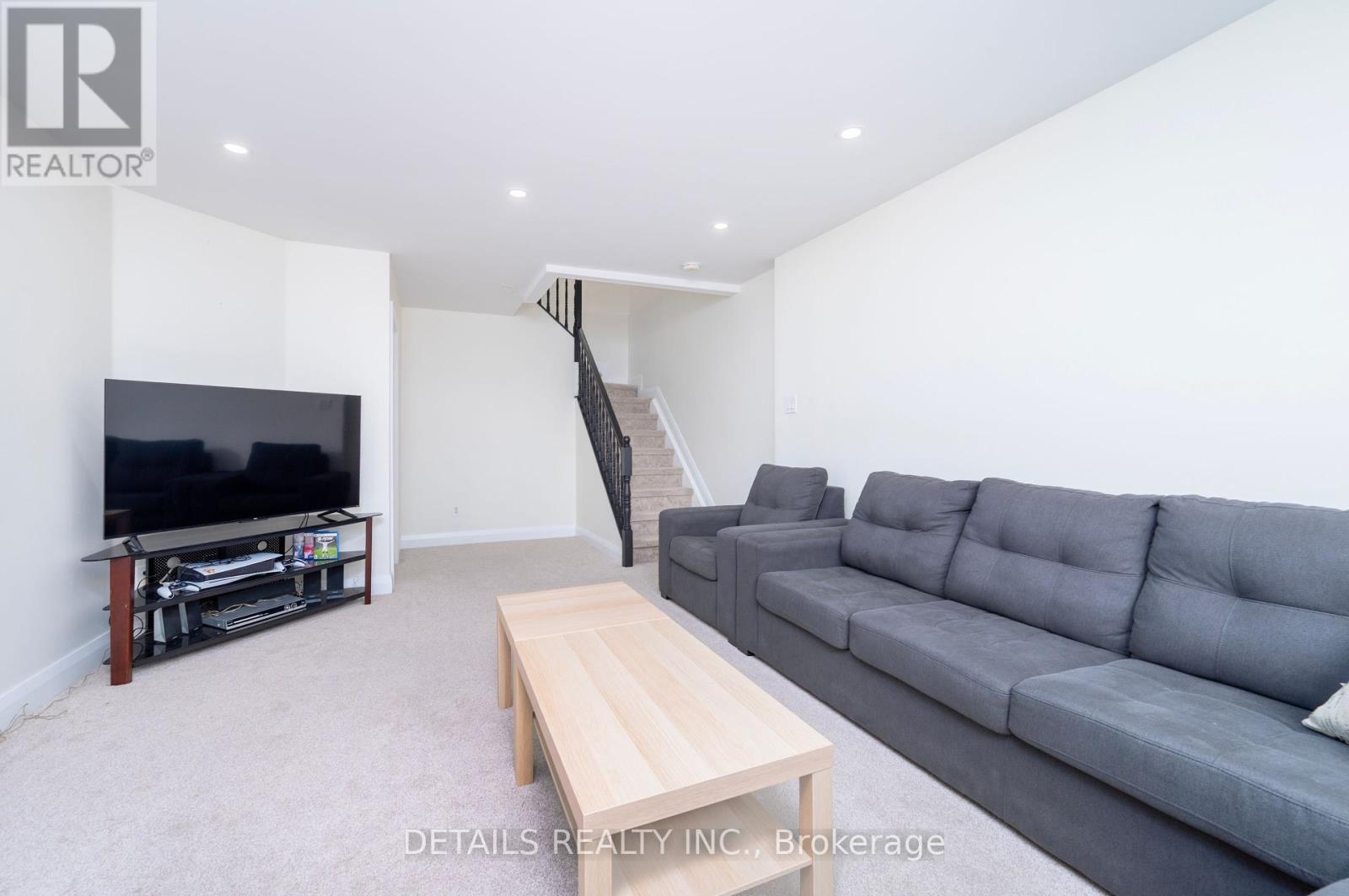 732 Carmella Crescent, Ottawa, Ontario  K4A 4V8 - Photo 44 - X12243181