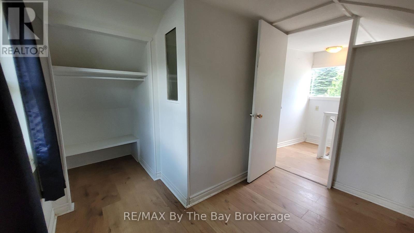 23 Glen Street, Wasaga Beach, Ontario  L9Z 2K5 - Photo 28 - S12277089