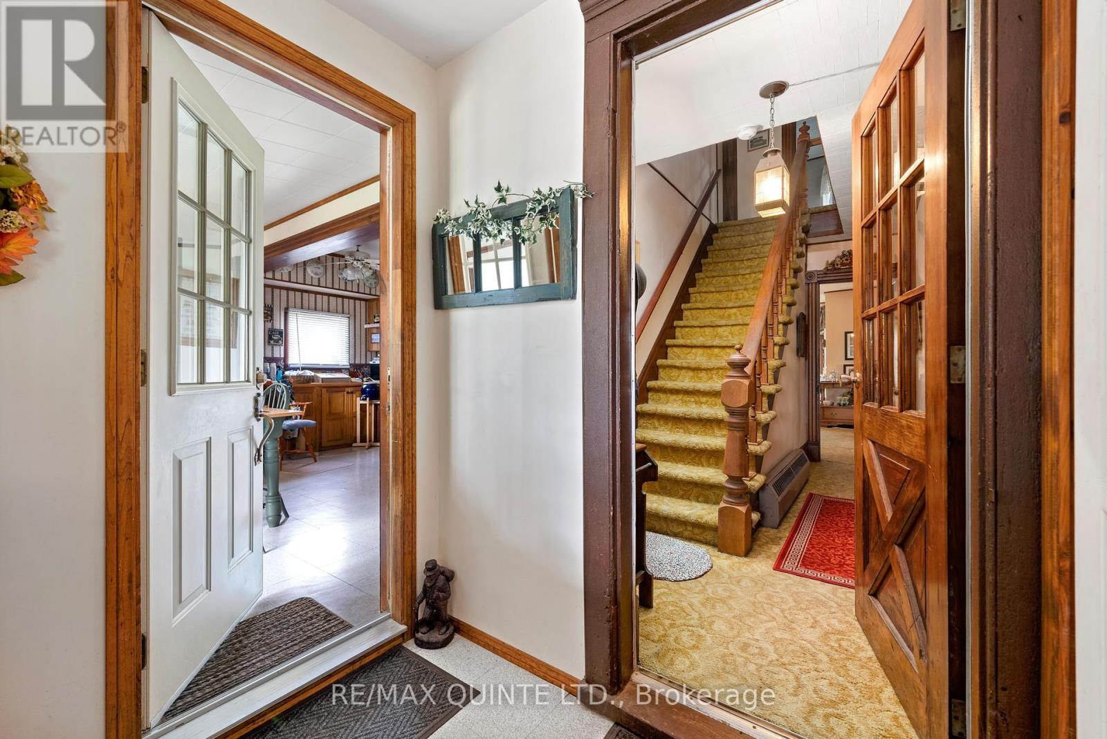 595 Elmbrook Road, Prince Edward County, Ontario  K0K 2T0 - Photo 7 - X12277073