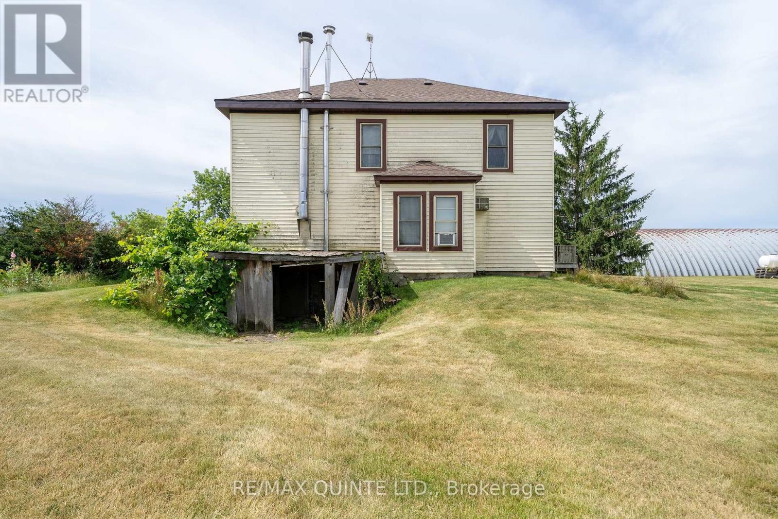 595 Elmbrook Road, Prince Edward County (Sophiasburg Ward), Ontario  K0K 2T0 - Photo 29 - X12277081