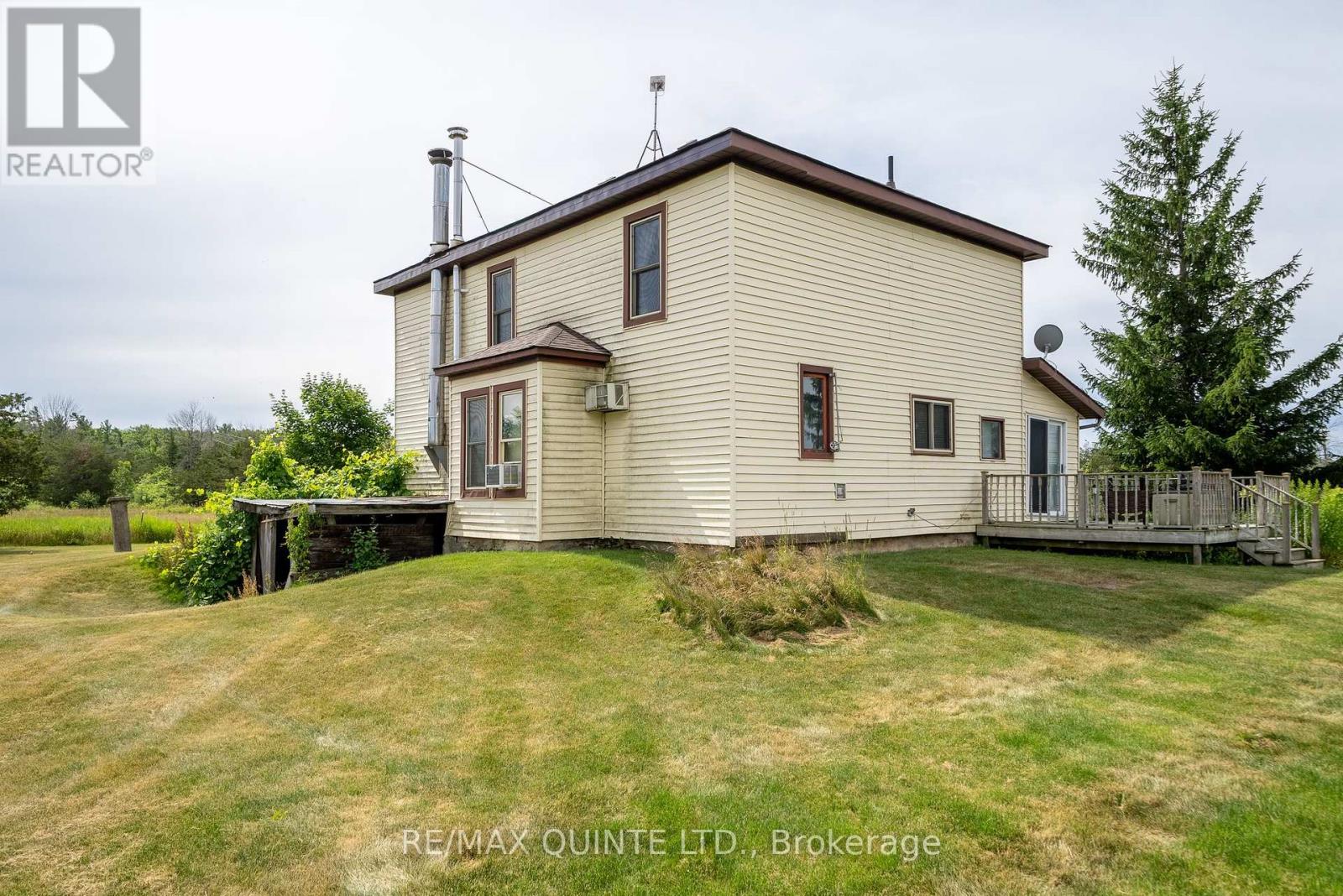 595 Elmbrook Road, Prince Edward County (Sophiasburg Ward), Ontario  K0K 2T0 - Photo 30 - X12277081