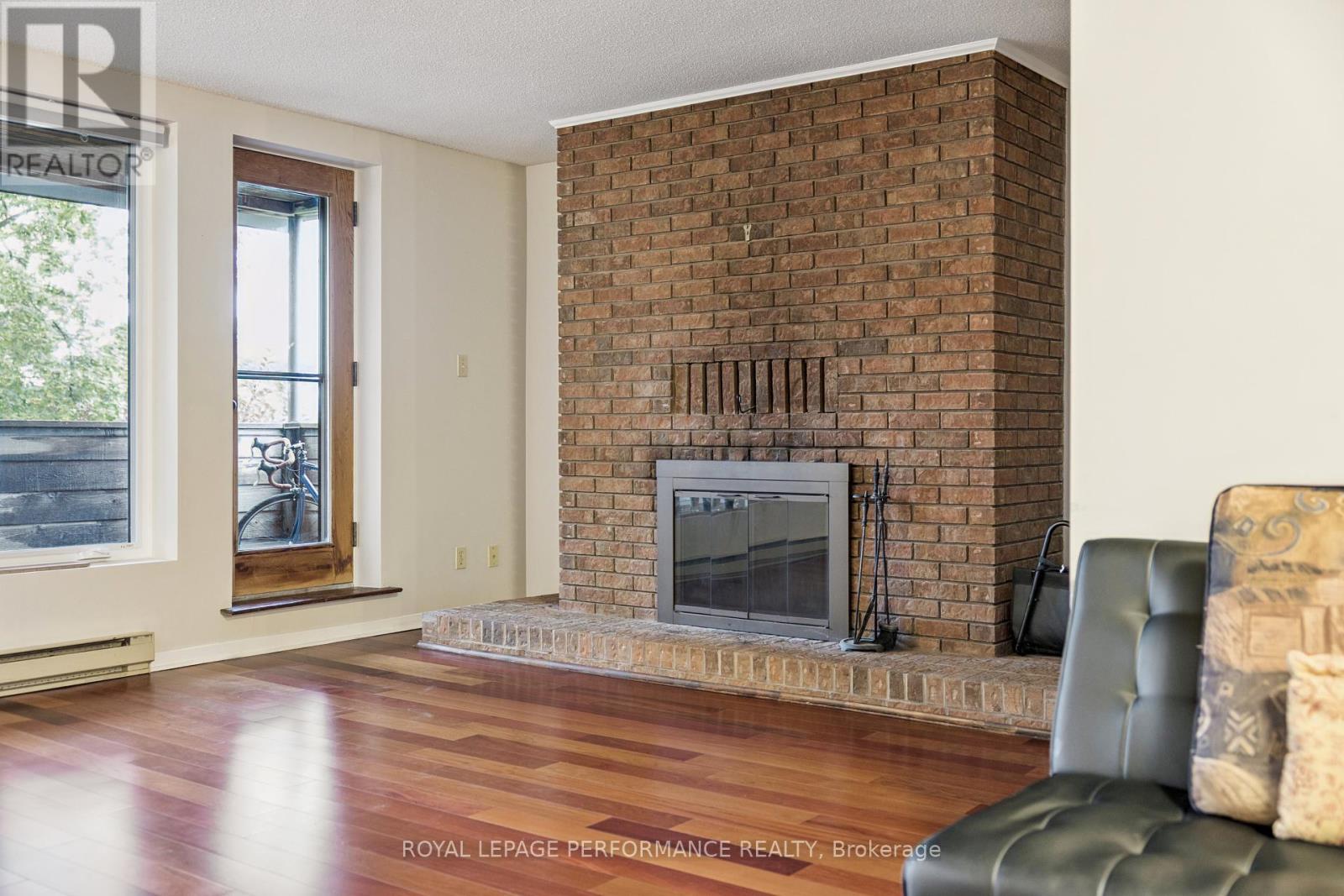 4 - 71 Sweetland Avenue, Ottawa, Ontario  K1N 7T9 - Photo 12 - X12277061