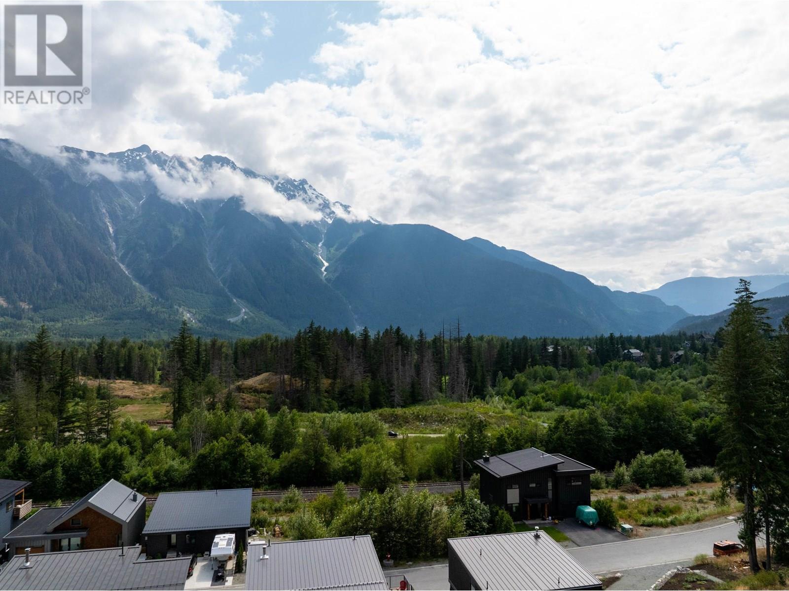 7661 Cerulean Drive, Pemberton, British Columbia  V0N 2L3 - Photo 12 - R3025605