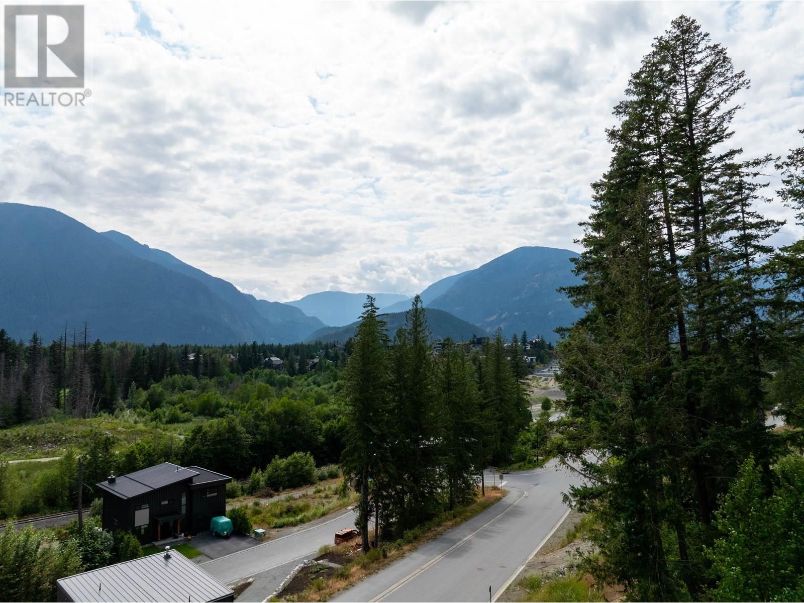 7661 Cerulean Drive, Pemberton, British Columbia  V0N 2L3 - Photo 13 - R3025605