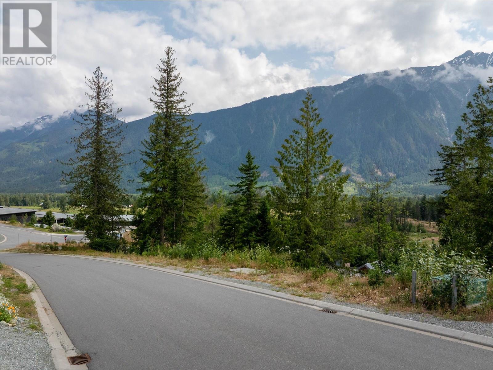 7661 Cerulean Drive, Pemberton, British Columbia  V0N 2L3 - Photo 6 - R3025605