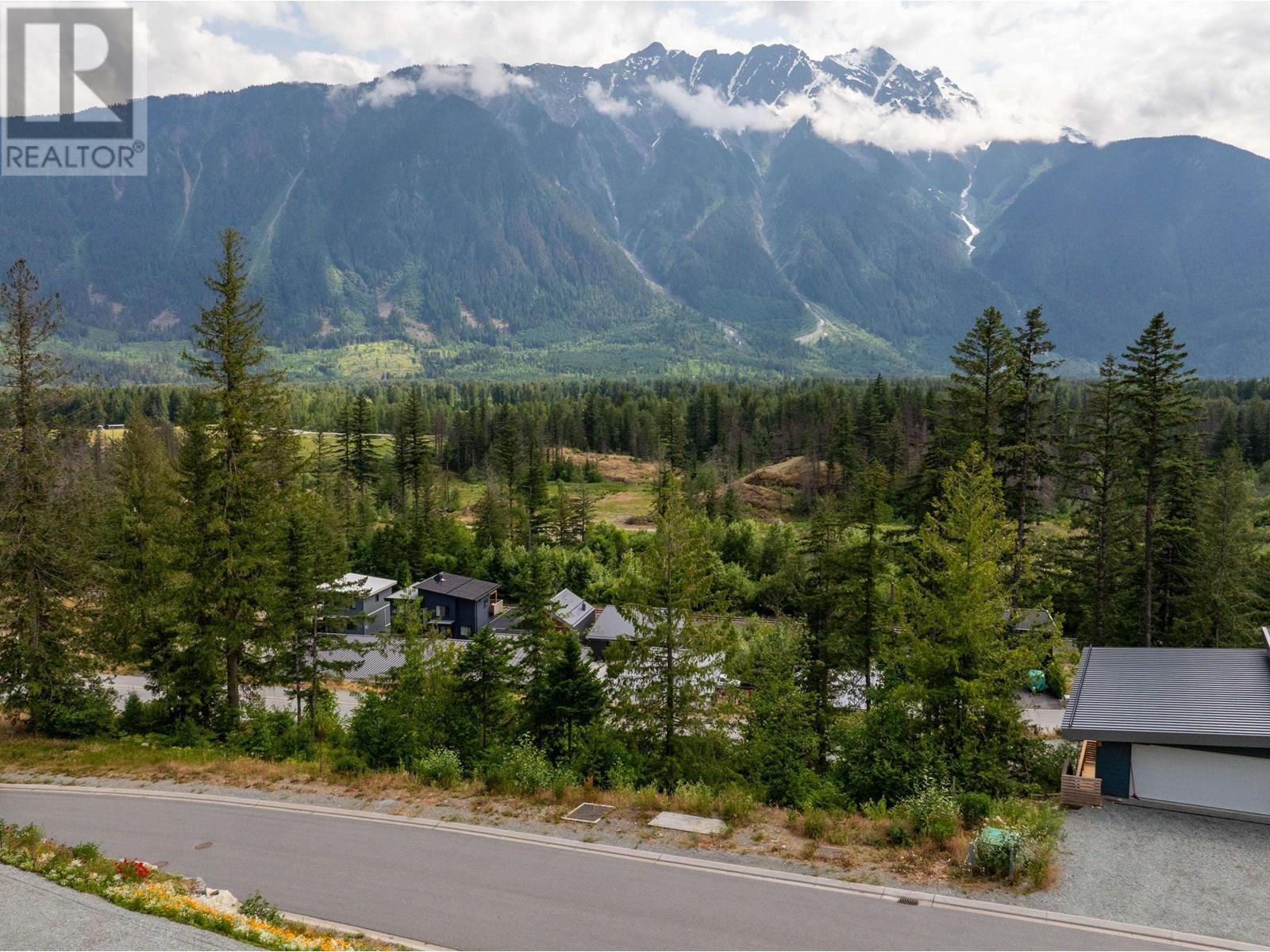 7661 Cerulean Drive, Pemberton, British Columbia  V0N 2L3 - Photo 8 - R3025605