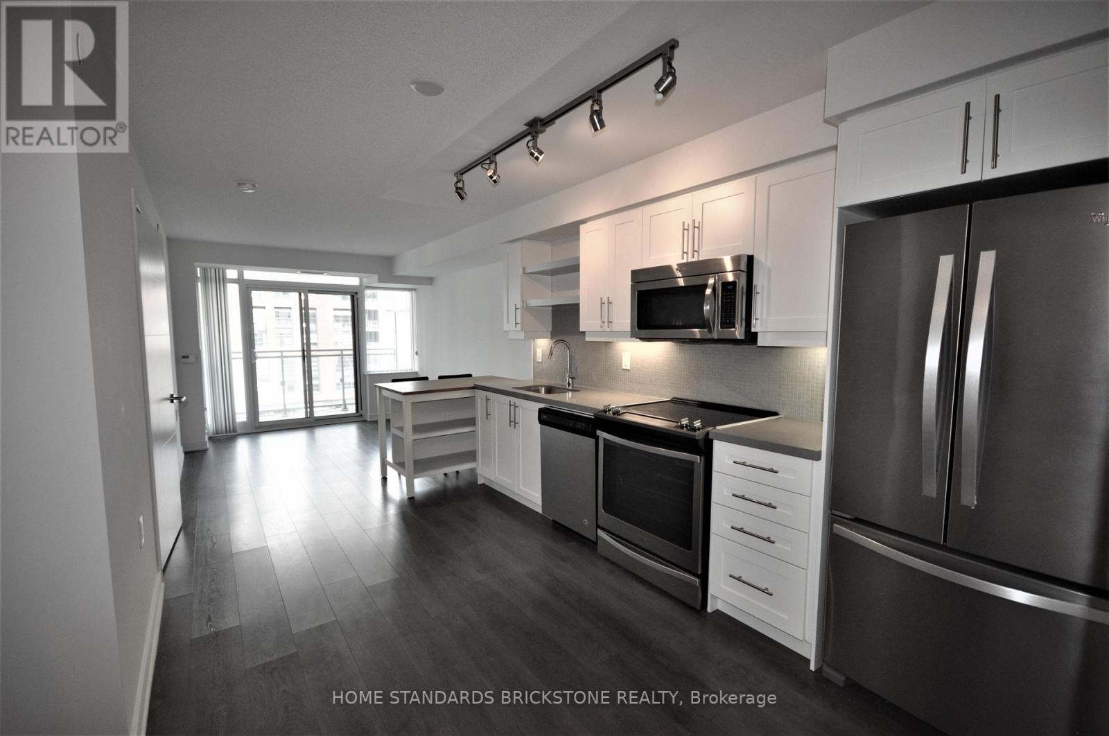 1221 - 525 Adelaide Street W, Toronto, Ontario  M5V 0N7 - Photo 2 - C12276871