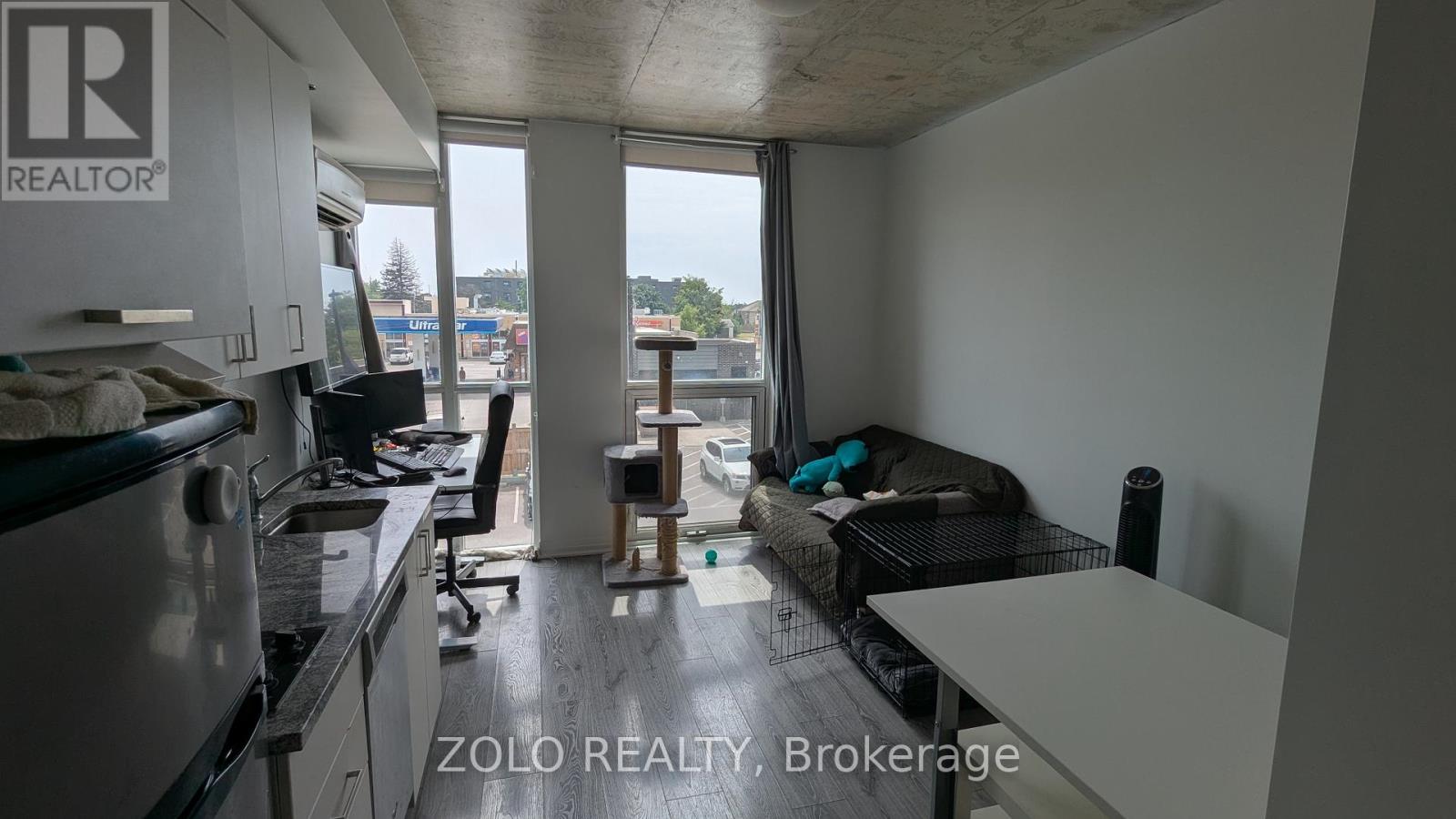 Property at 237 - 1900 SIMCOE STREET N image 1