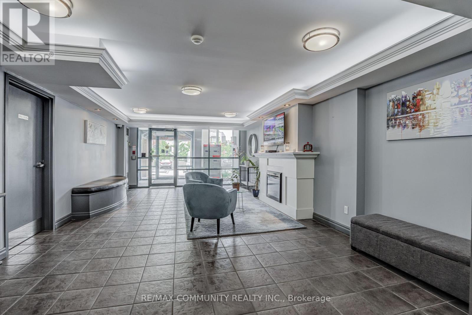 Property at 704 - 1625 PICKERING PARKWAY image 2