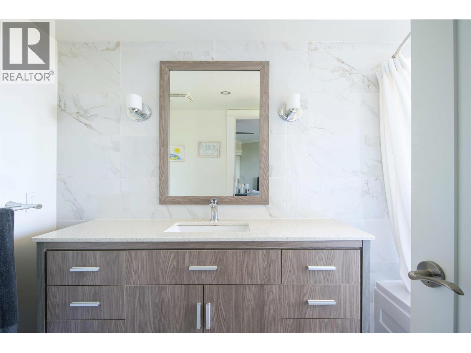 1704 738 Farrow Street, Coquitlam, British Columbia  V3J 7V4 - Photo 22 - R3025493