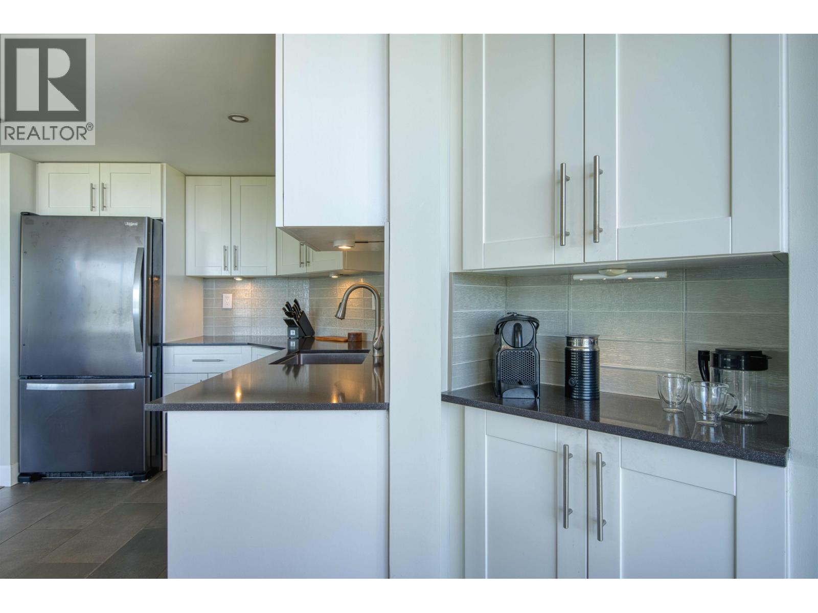 1704 738 Farrow Street, Coquitlam, British Columbia  V3J 7V4 - Photo 9 - R3025493