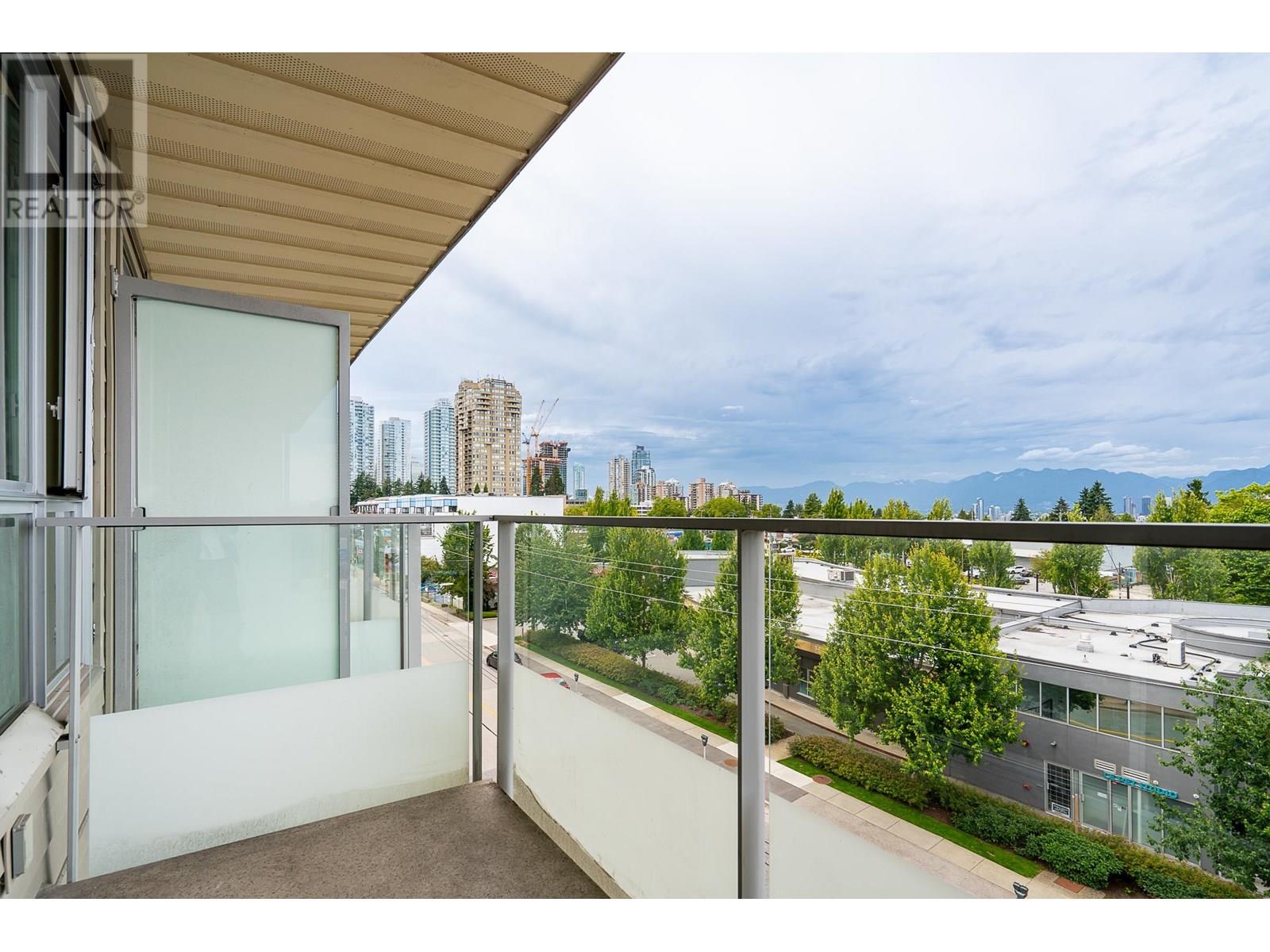 Ph16 5388 Grimmer Street, Burnaby, British Columbia  V5H 0B9 - Photo 3 - R3025508