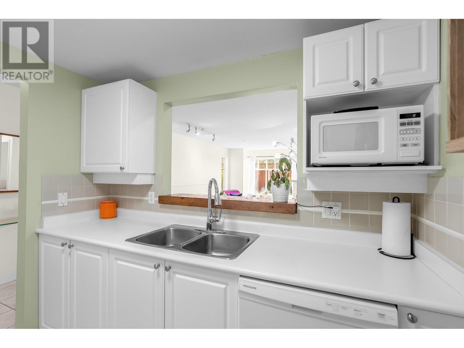 115 630 Roche Point Drive, North Vancouver, British Columbia  V7H 3A1 - Photo 10 - R3025637