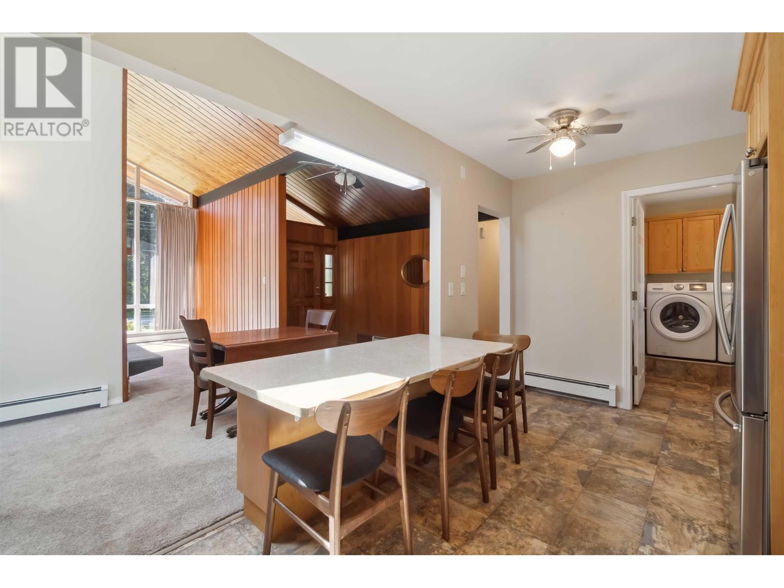 805 Foster Avenue, Coquitlam, British Columbia  V3J 2L8 - Photo 12 - R3025531