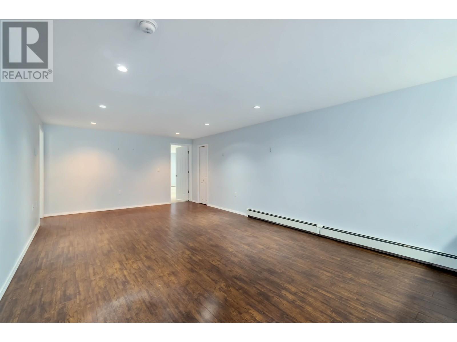805 Foster Avenue, Coquitlam, British Columbia  V3J 2L8 - Photo 23 - R3025531