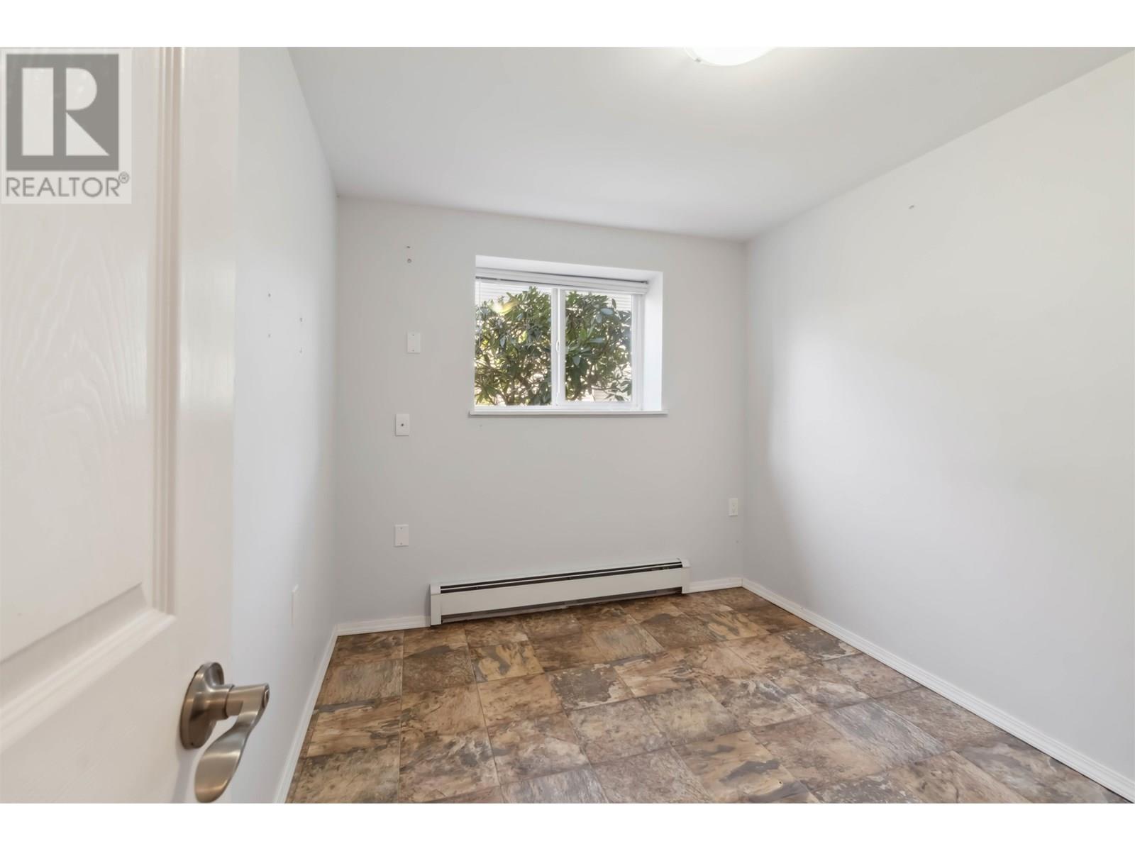 805 Foster Avenue, Coquitlam, British Columbia  V3J 2L8 - Photo 31 - R3025531