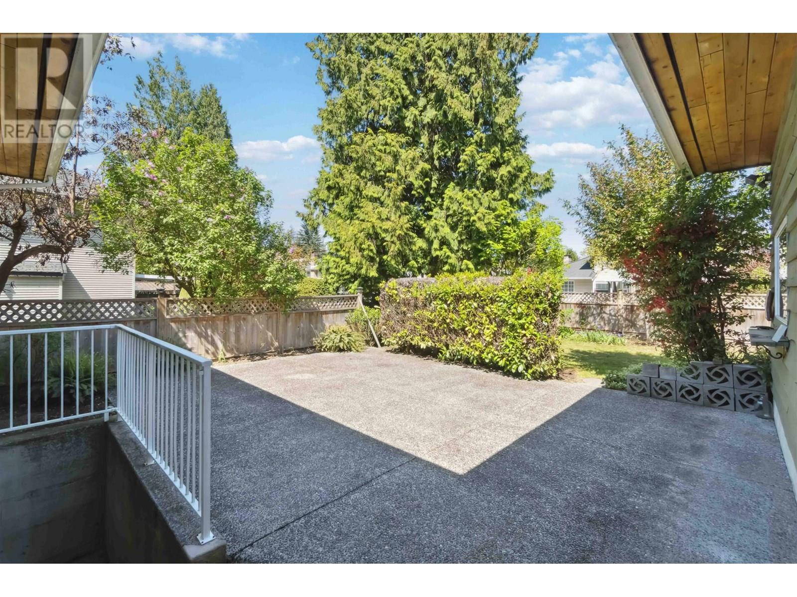 805 Foster Avenue, Coquitlam, British Columbia  V3J 2L8 - Photo 37 - R3025531