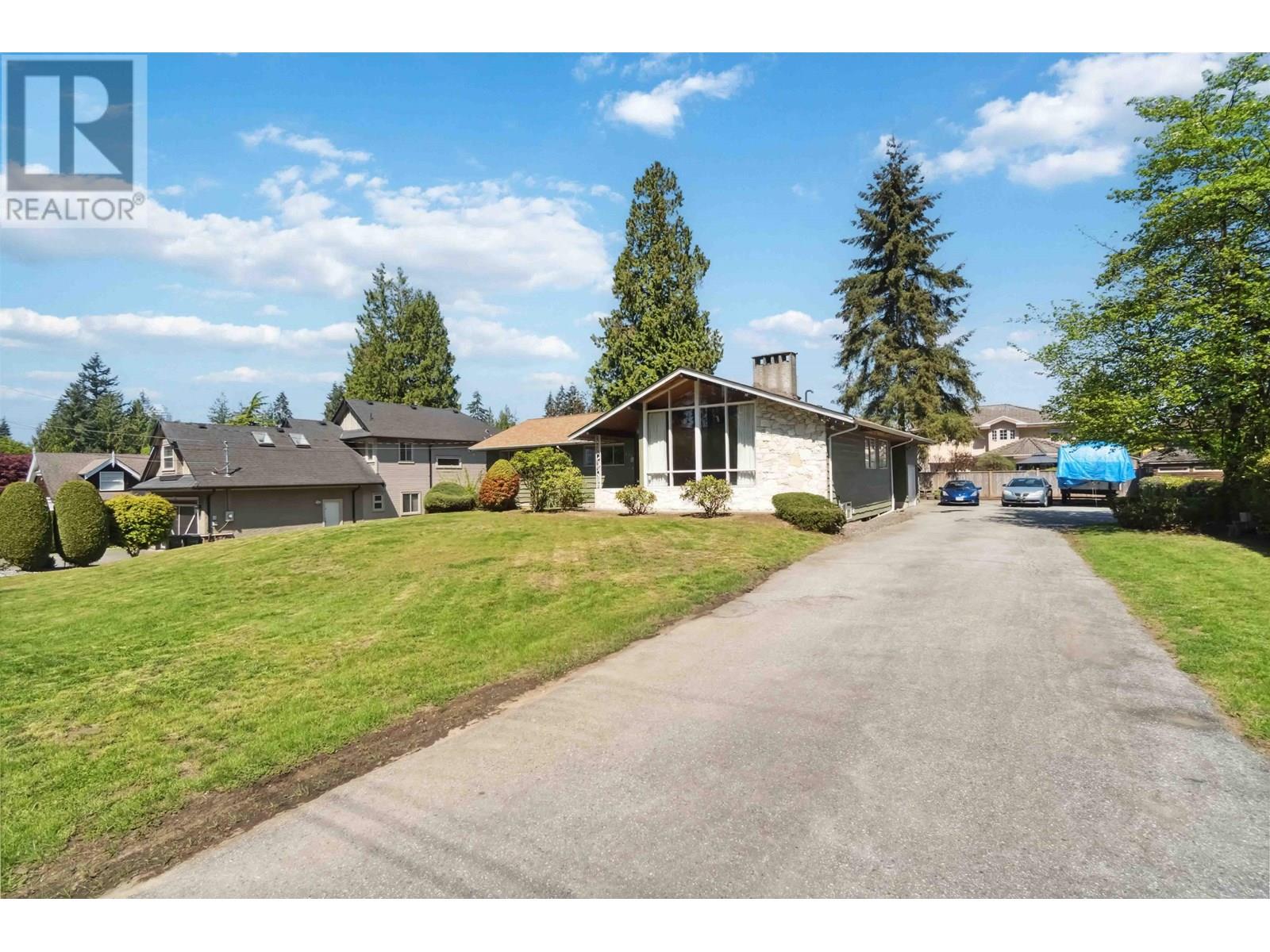 805 Foster Avenue, Coquitlam, British Columbia  V3J 2L8 - Photo 40 - R3025531