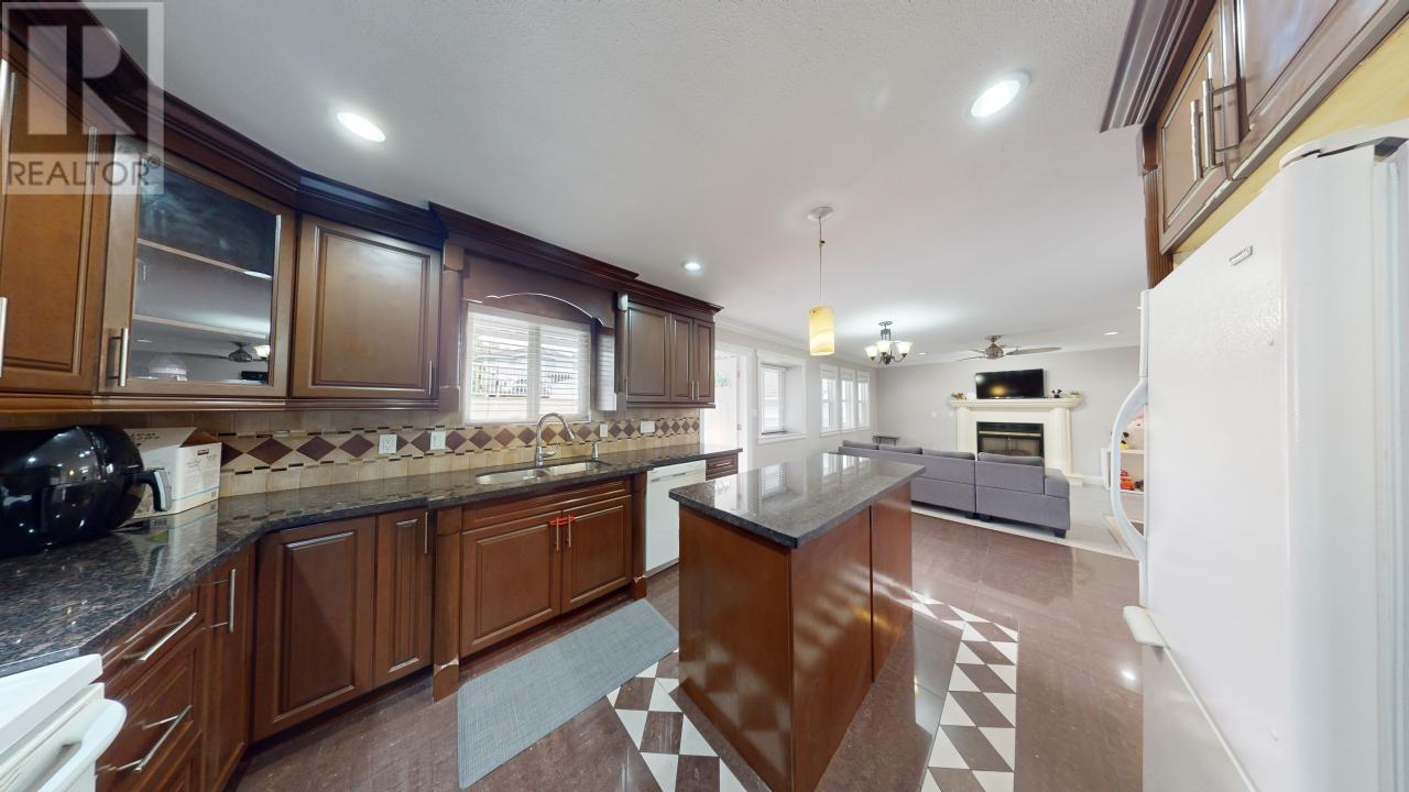 7563 Cariboo Road, Burnaby, British Columbia  V3N 4X2 - Photo 13 - R3025639