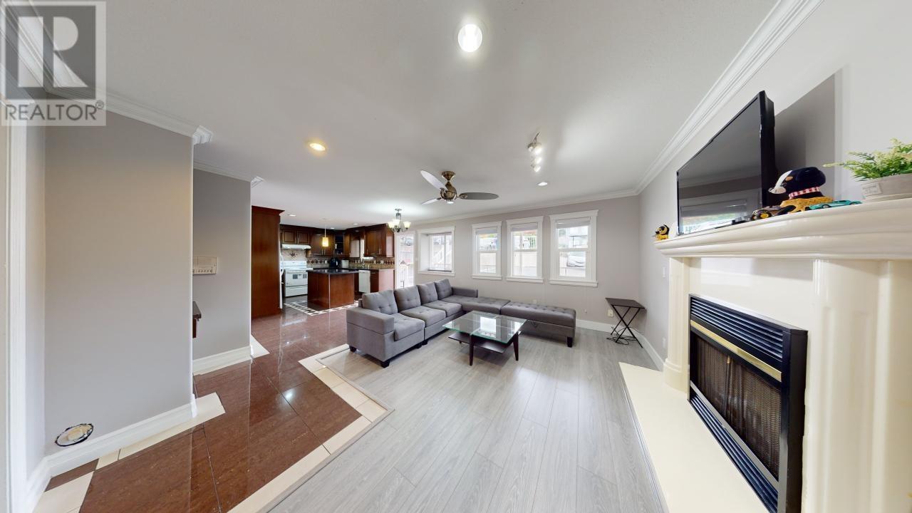 7563 Cariboo Road, Burnaby, British Columbia  V3N 4X2 - Photo 9 - R3025639