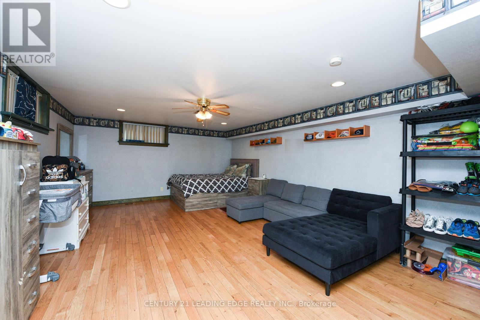 34 Paragon Road, Toronto, Ontario  M9R 1J8 - Photo 22 - W12276958