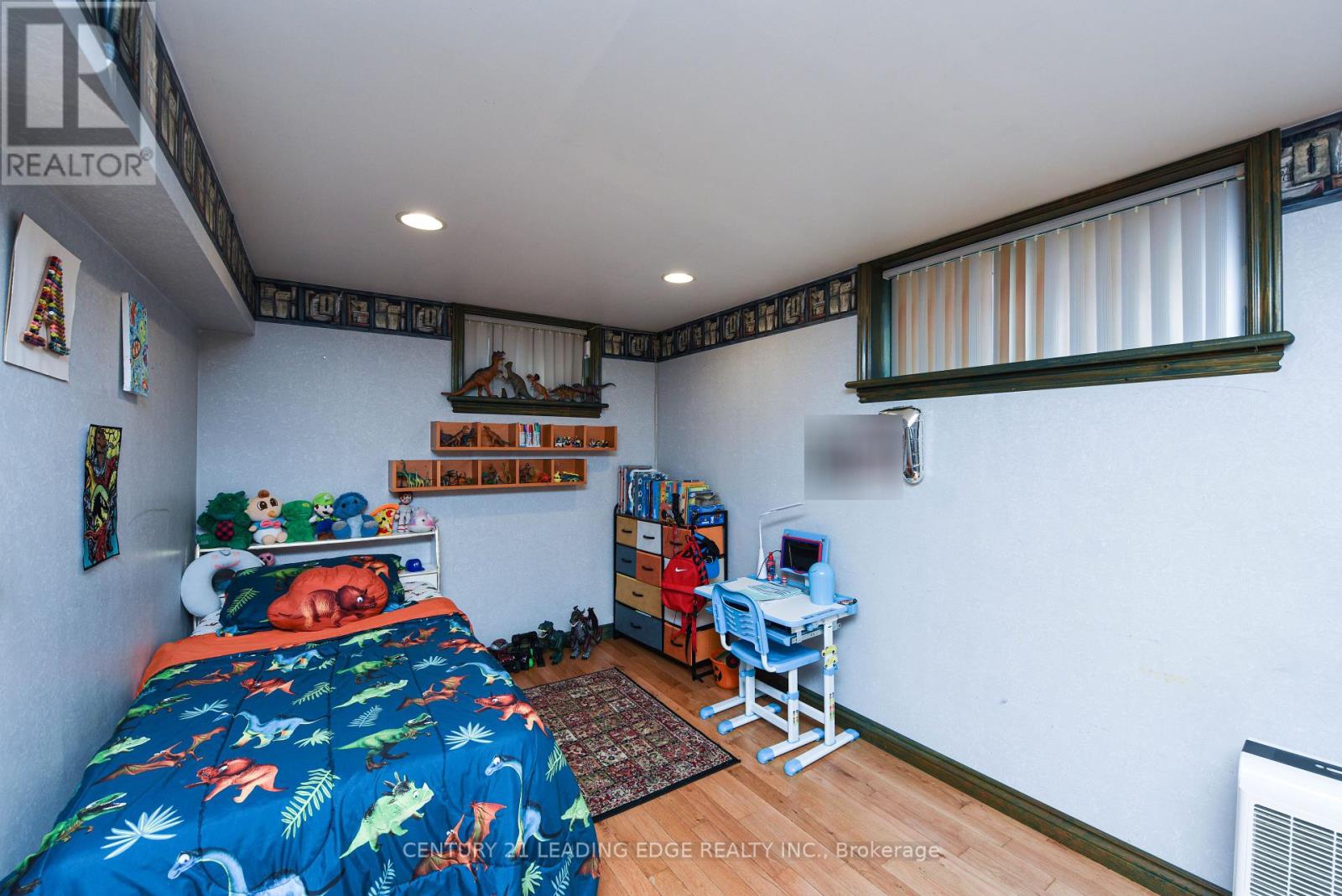 34 Paragon Road, Toronto, Ontario  M9R 1J8 - Photo 23 - W12276958