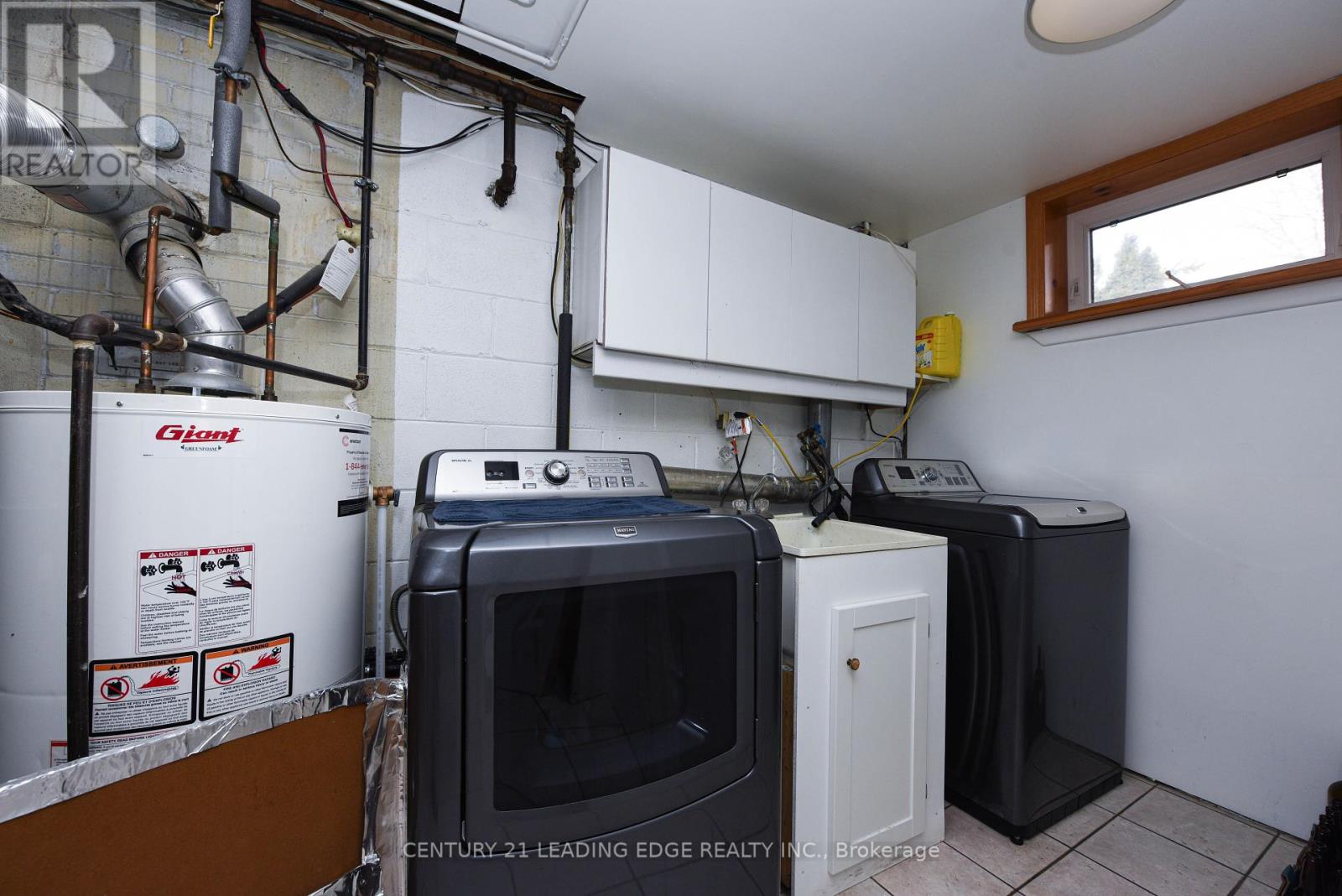 34 Paragon Road, Toronto, Ontario  M9R 1J8 - Photo 25 - W12276958