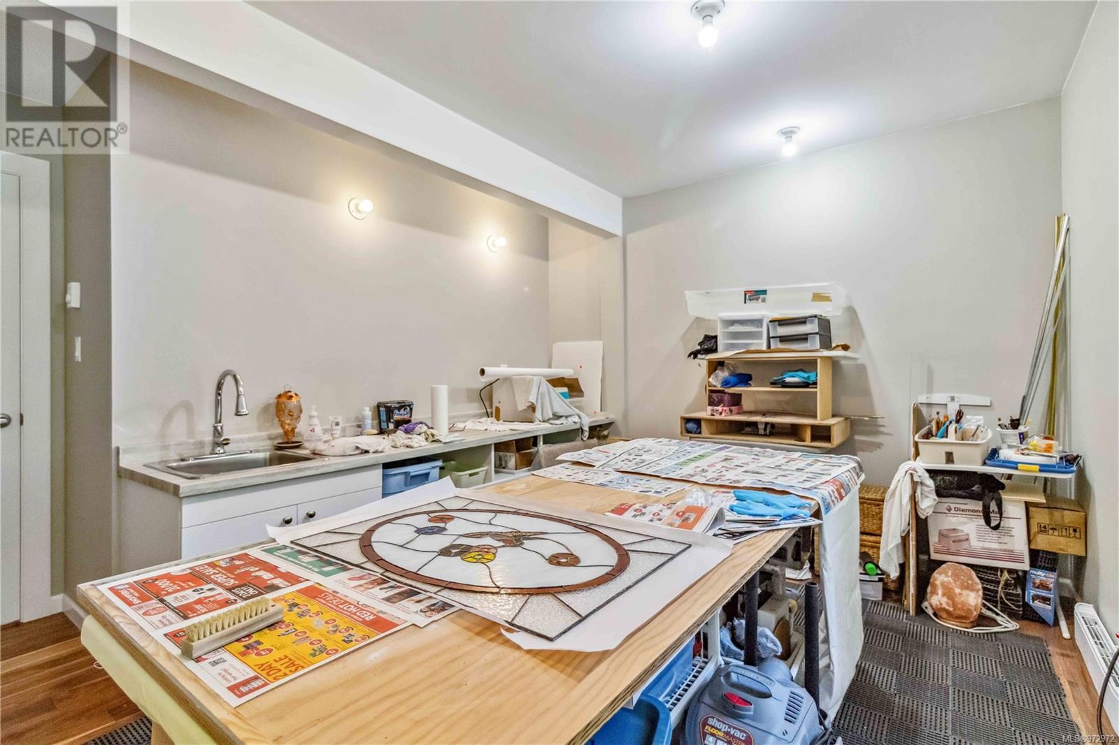 Property at 1335 Martock Rd image 4