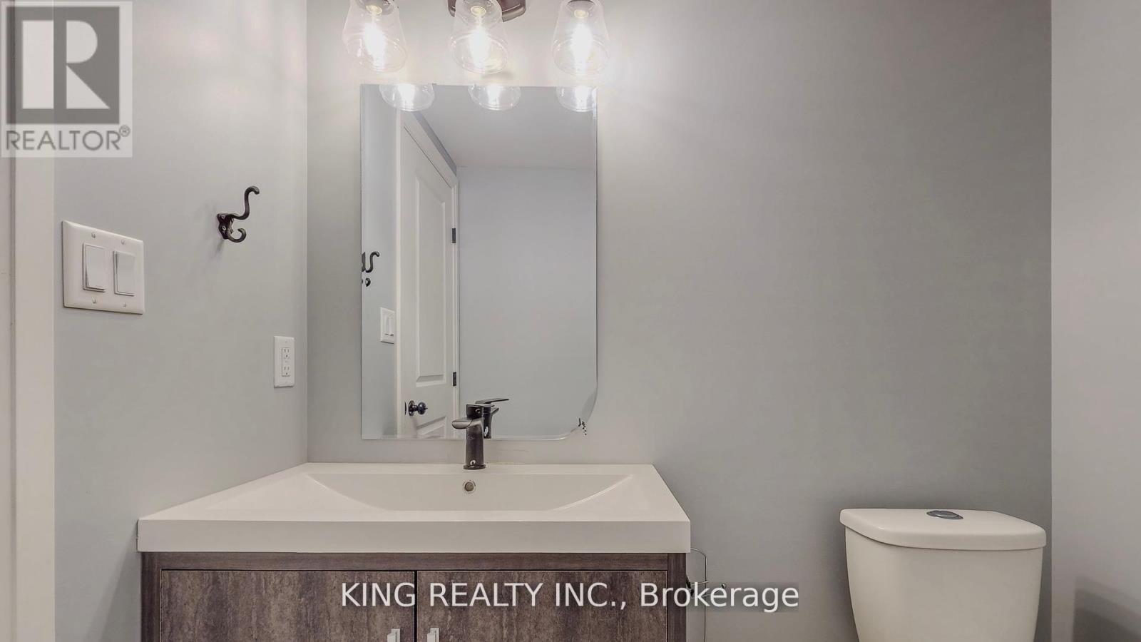 Property at 1556 DREW STREET image 5