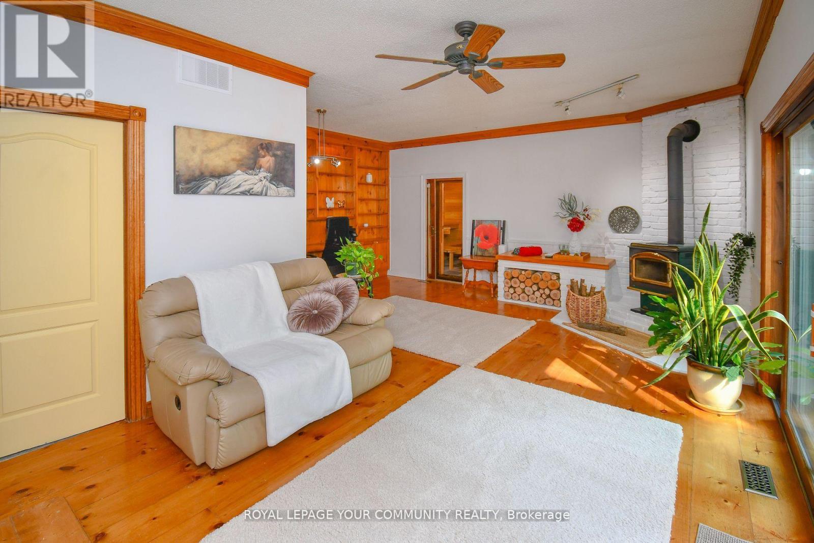527 Big Bay Point Road, Innisfil, Ontario  L9S 2N4 - Photo 16 - N12277130